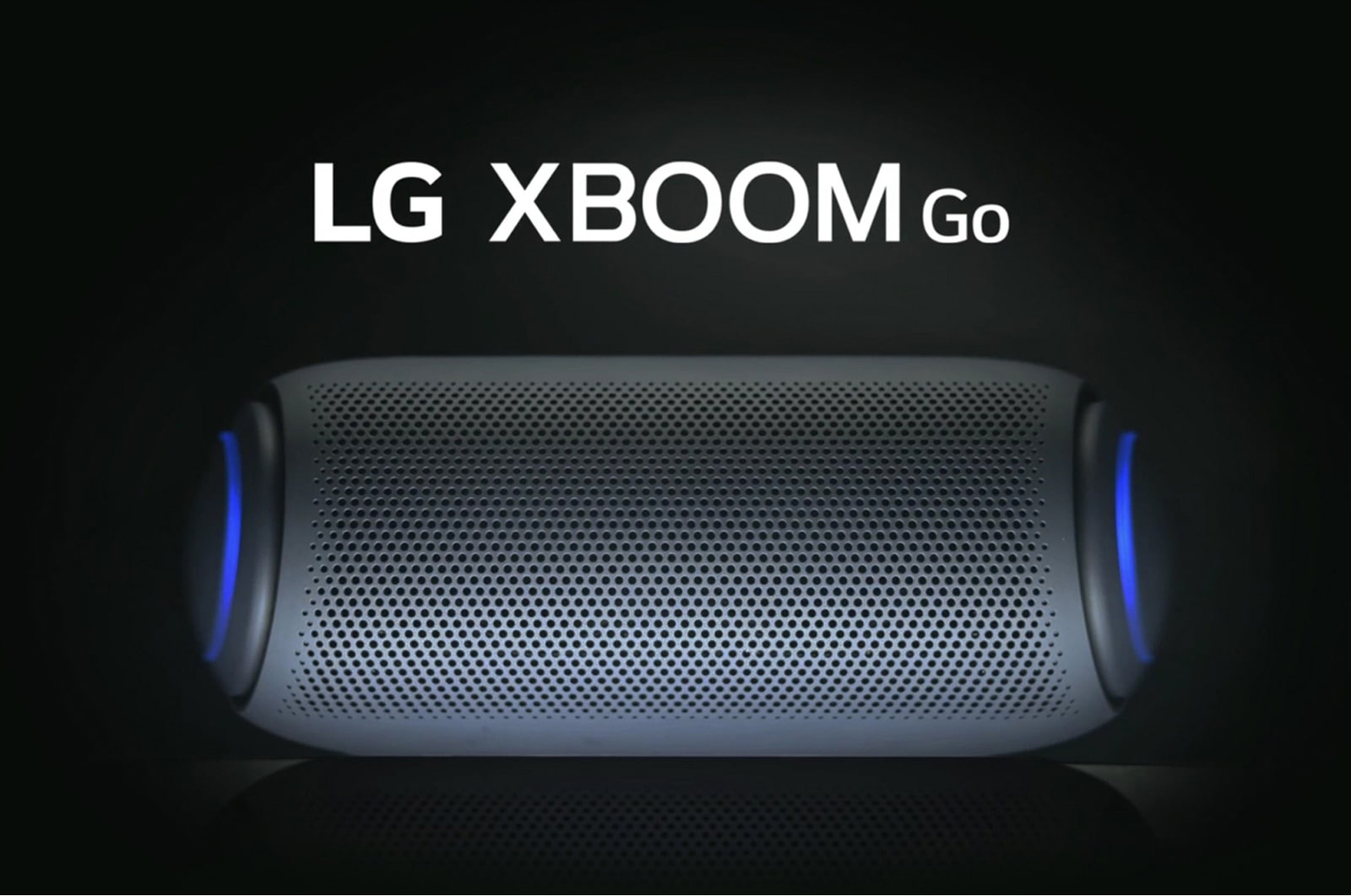 LG XBOOMGo PL5 Bluetooth Speaker, Vorderansicht des LG XBOOM Go mit grüner Beleuchtung., PL5