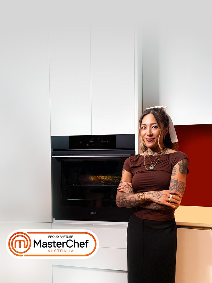 Master your kitchen with LG InstaView™
