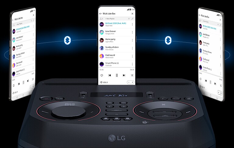 Um smartphone está em um LG XBOOM RNC5 com dois outros smartphones flutuando em torno dele. Um logotipo Bluetooth é exibido entre os smartphones.