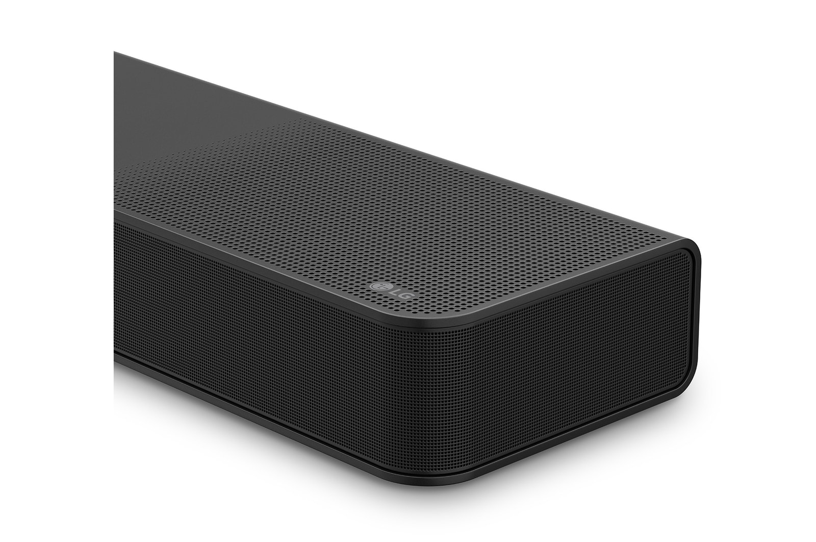 Plano cenital de la esquina lateral de la LG Soundbar  S90TY