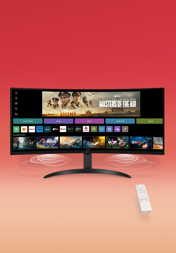 Na tela do monitor inteligente, a interface do webOS é exibida. As ondas dos alto-falantes emanam dos cantos inferiores do monitor e, no lado direito da tela, há um controle remoto.