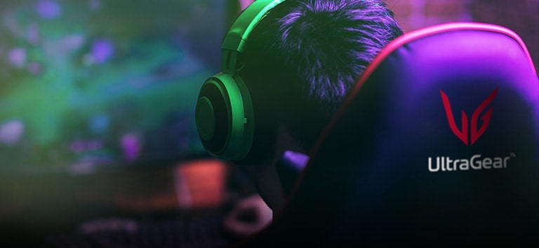 With outstanding clarity and accurate colour, the gamer can enjoy life-like gameplay.