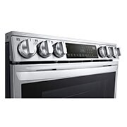 LG Cuisinière à induction encastrable intelligente de 6,3 pi³ avec technologie InstaView<sup>MD</sup>, ProBake Convection<sup>MD</sup>, Air Fry et Air Sous Vide, LSIL6336F