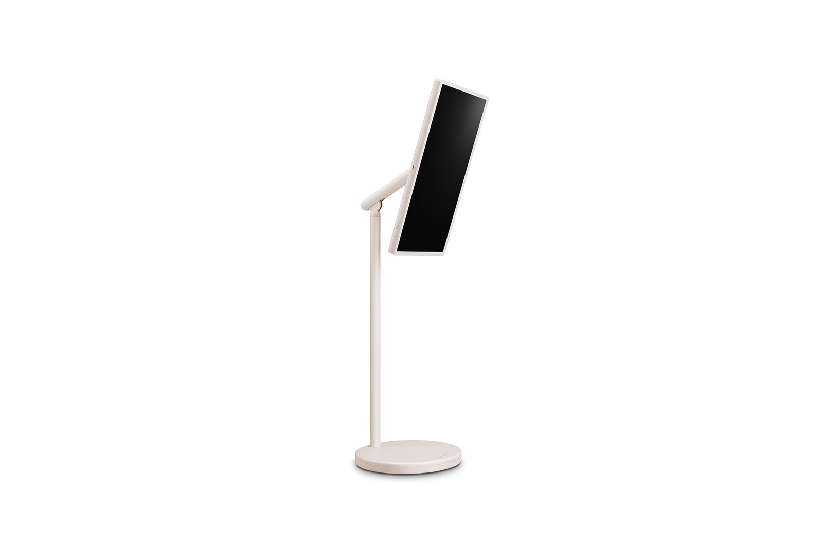 Vue latérale à 45 degrés du LG StanbyME 2 sur son support. L’écran est incliné pour montrer son orientation flexible.