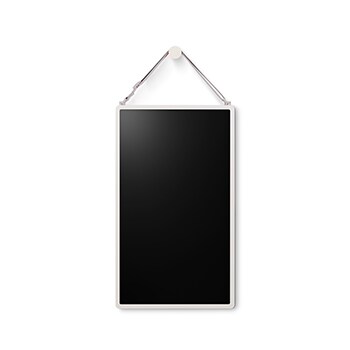 Le LG StanbyME 2 est suspendu au mur à l’aide de la sangle murale.