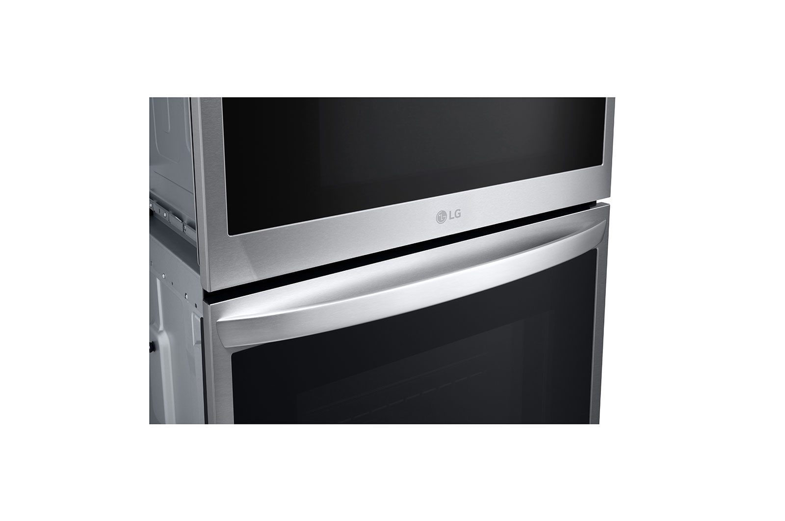 LG Four mural combiné intelligent de 1,7/4,7 pi³ avec convection véritable  technologie InstaView<sup>MD</sup>, Air Fry et Vapeur Sous Vide, WCEP6427F