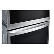 LG Four mural combiné intelligent de 1,7/4,7 pi³ avec convection véritable  technologie InstaView<sup>MD</sup>, Air Fry et Vapeur Sous Vide, WCEP6427F