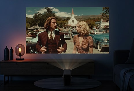Vidéo du projecteur LG CineBeam Q avec la fonction de réglage de la couleur du mur