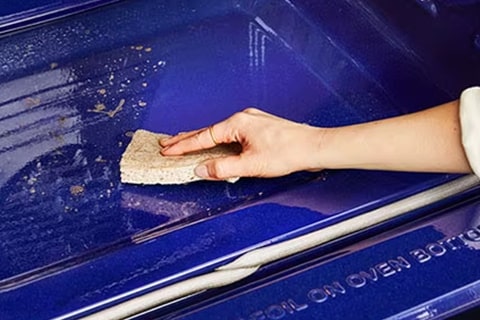 Images of cleaning oven