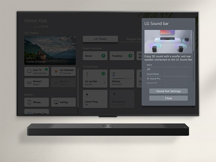 LG Soundbar je umístěn pod televizorem LG QNED TV. Na obrazovce televizoru je uživatelské rozhraní pro ovládání soundbaru a hlasitosti televizoru.