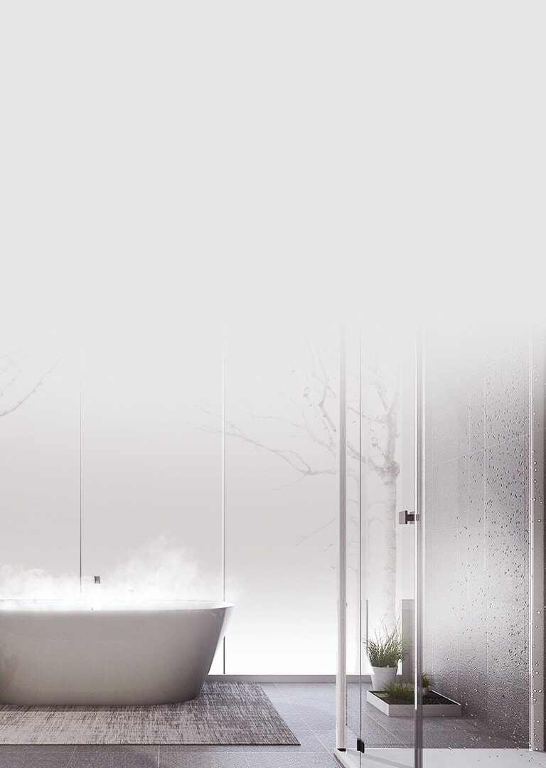 Aus der Badewanne kommt warmer Dampf.