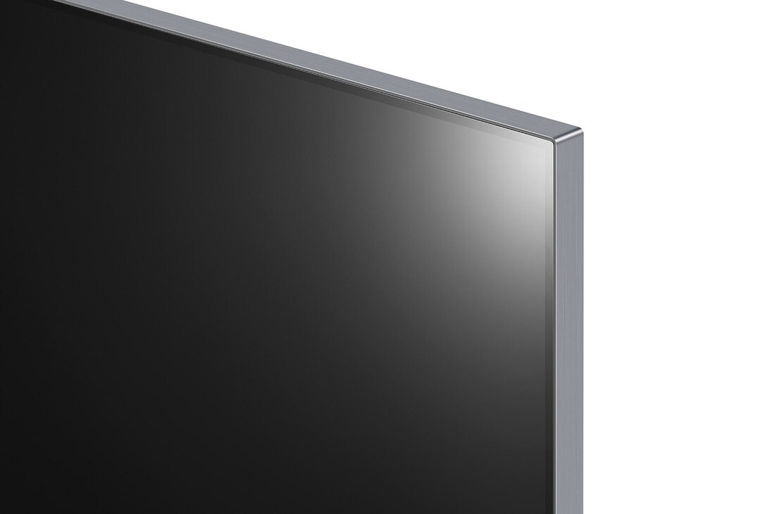 Nahaufnahme der oberen linken Ecke des LG Signature OLED M4 True Wireless TV Fernsehers mit Metallrahmendesign.
