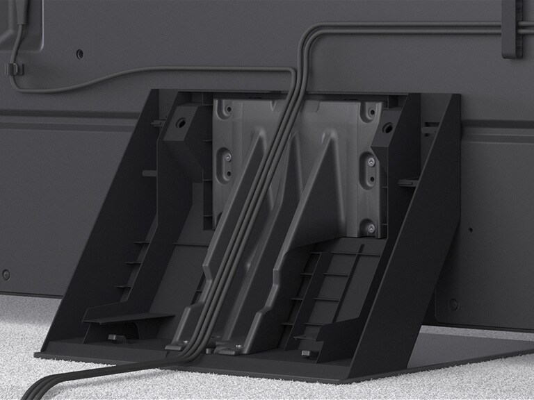 Installationsvideo zur Montage des Standfußes für den LG QNED86 AI 4K Smart TV Fernseher.