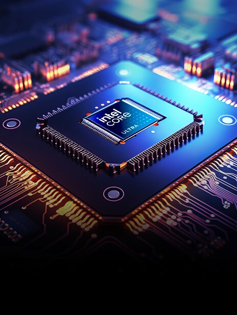 Nahaufnahme eines Intel Core Ultra-Prozessors, der in eine Hightech-Platine eingebettet ist. Der Chip ist von einem komplexen Schaltkreis mit leuchtenden orangen und blauen Lichtern umgeben, was eine futuristische und leistungsstarke Ästhetik erzeugt.