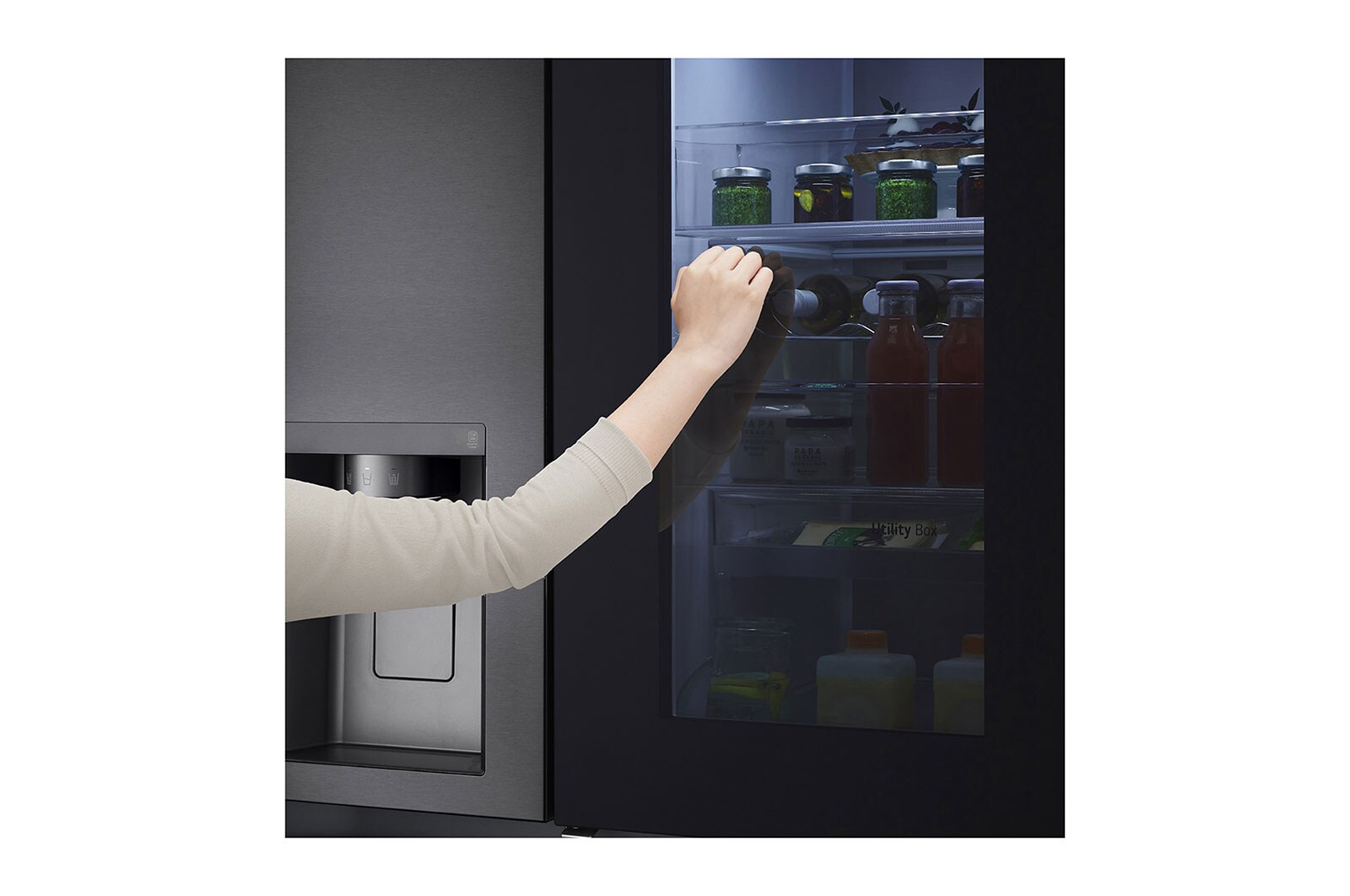 LG InstaView Refrigerator, 635 L, Cubic Feet 22, Smart Inverter Compressor™, Door Cooling™, LINEAR Cooling™, ThinQ™,  Mattle Black, GC-X257CQHS