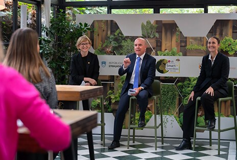Embajada de Eslovenia apoya Smart Green Bees