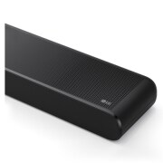 Vue inclinée du dessus du coin latéral de la LG Soundbar S77TY