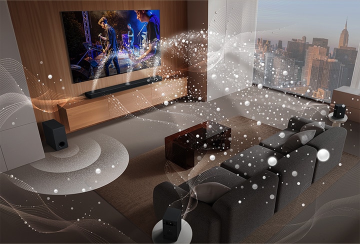 LG TV, LG Soundbar, enceintes arrières et caisson de basse dans le séjour d’un gratte-ciel, diffusant un spectacle musical. Ondes sonores blanches composées de gouttelettes jaillissant de la barre de son et des enceintes arrières, formant une boucle autour du sofa et dans le séjour. Caisson de basse créant un effet sonore depuis la base. Logo Dolby Atmos Logo DTS X
