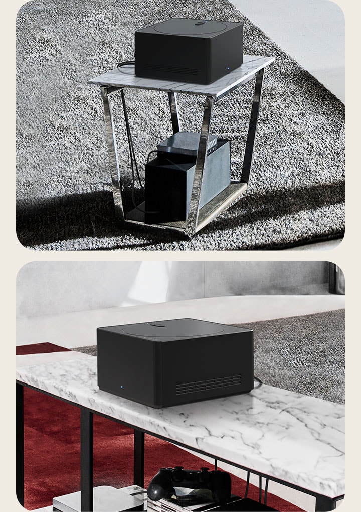 Trois images montrent un boîtier Zero Connect*. La première montre un câble branché au boîtier Zero Connect*. La deuxième montre un boîtier Zero Connect* posé sur une petite table avec des périphériques en-dessous. La troisième montre un boîtier Zero Connect* posé sur une grande table avec des périphériques et des consoles en-dessous.