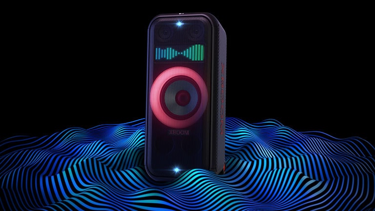 Le LG XBOOM XL7S est placé dans un espace infini. L’éclairage rouge du caisson de basses et les deux lumières stroboscopique sont allumés. Un égaliseur de son est affiché sur le haut du haut-parleur. Des vagues sonores sortent du bas du haut-parleur pour insister sur la profondeur des basses.