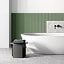 La LG WashTower™ Compact installée dans la salle de bain est en harmonie avec l’intérieur de la pièce.