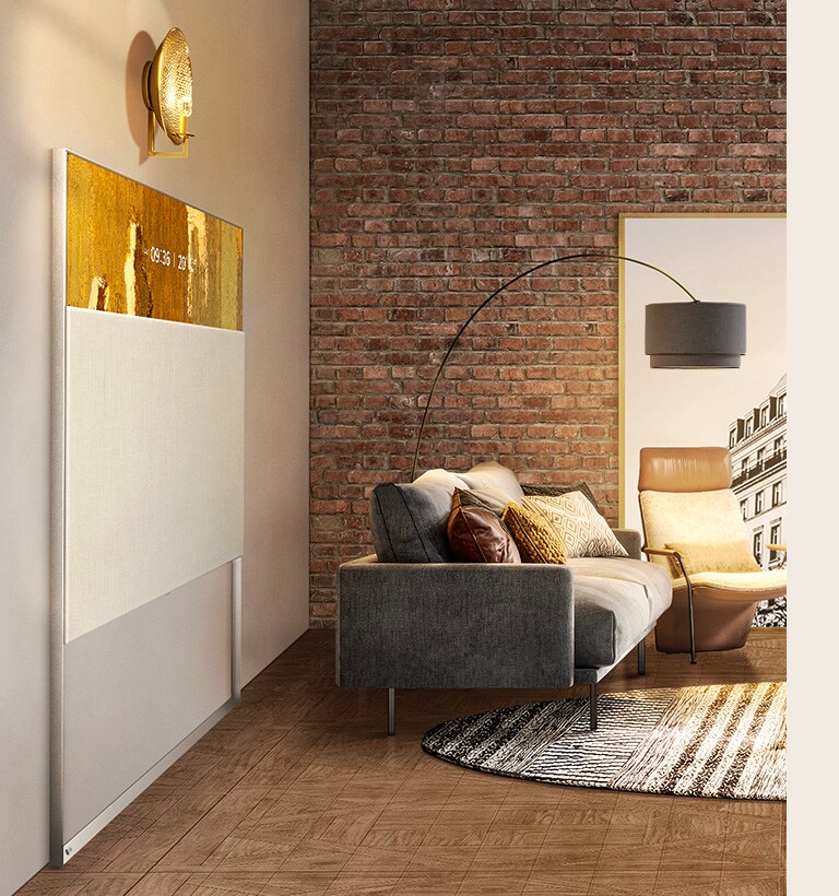 Le EASEL vu de côté, collé au mur, se fondant avec la décoration du salon.