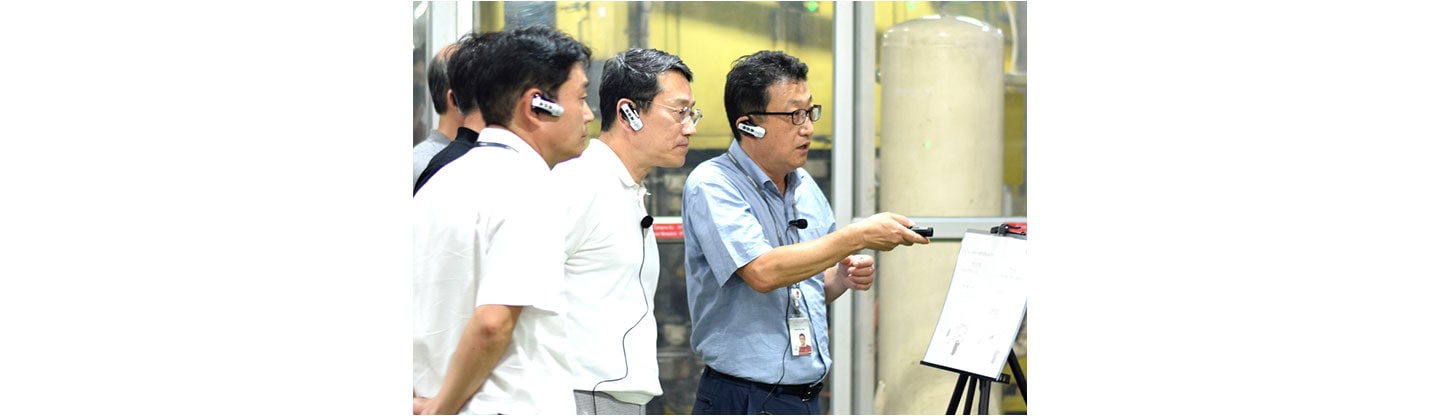 LG CEO Visits Key Production Sites Across Asia