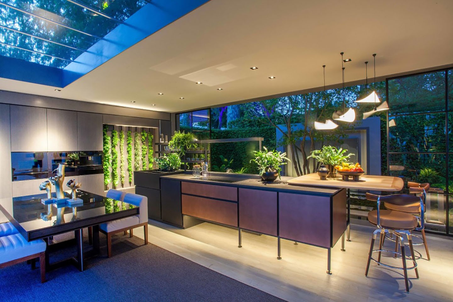 LG REIMAGINES GREEN URBAN LIVING AT CHELSEA FLOWER SHOW