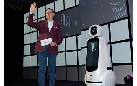 “AI FOR A BETTER LIFE” LG EXECUTIVES OUTLINE NEW VISION FOR AI AT IFA 2018 OPENING KEYNOTE