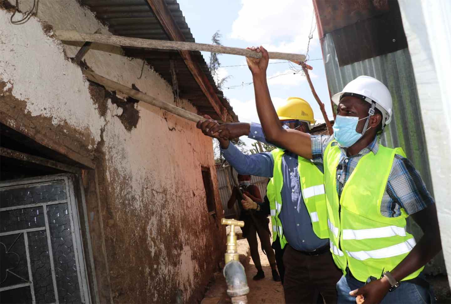 An Ethiopian house with cracked mud walls before being rebuilt through LG’s Life’s Good: Hope Village campaign.