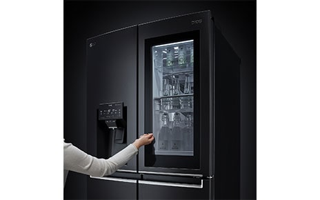 New LG InstaView Refrigerators Demonstrate Hygiene Innovation at CES 2021