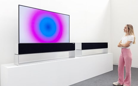 Anish Kapoor’s Media Art Unveiled on LG SIGNATURE OLED R in Basel