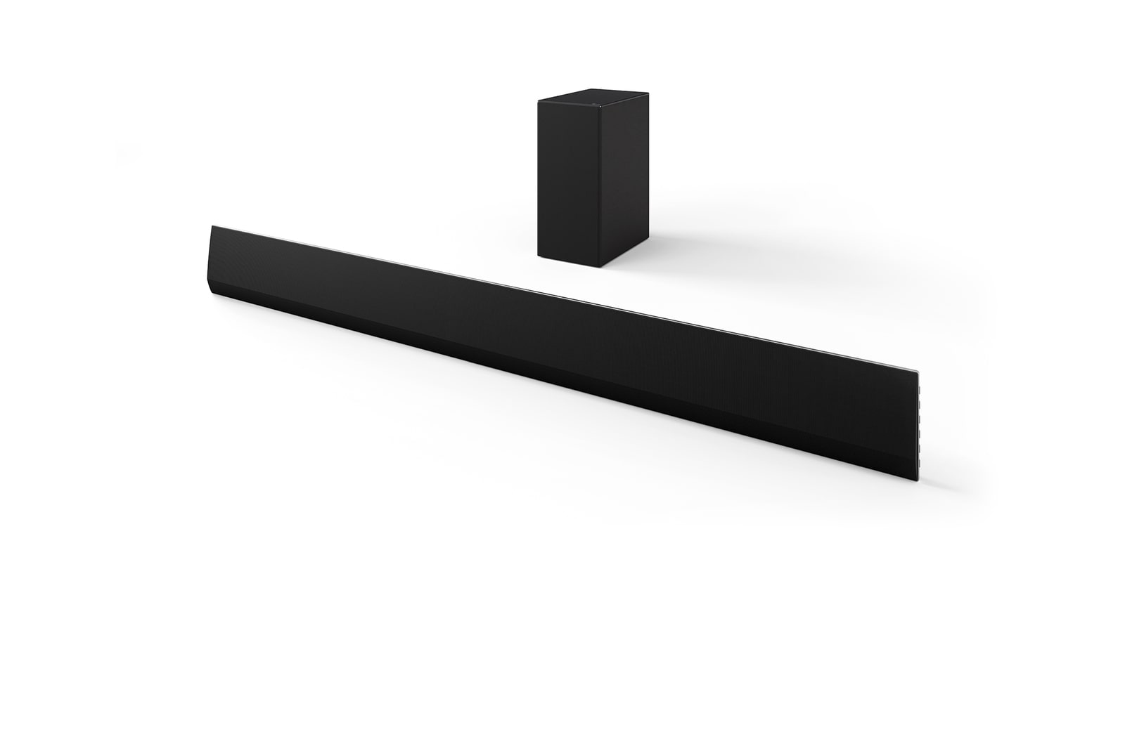 LG Soundbar SG10TY 和重低音喇叭的斜角視圖