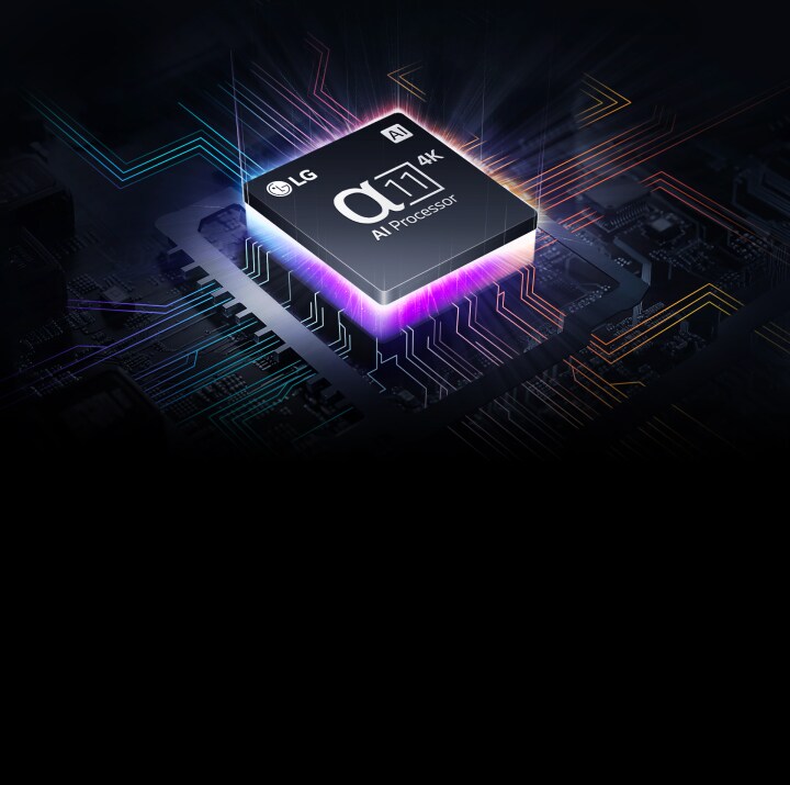 LG 的 alpha 11 4K AI 處理器亮起藍紫色漸層燈光，並從中射出彩色光束。更多閃電出現在主機板上，並延伸至更遠。