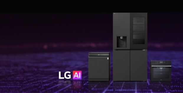 Tampak depan menampilkan tiga peralatan dapur LG AI warna hitam—mesin pencuci piring, lemari es dengan dispenser air, dan oven tanam wall mounted—dengan latar belakang bertema AI digital, dengan logo 'LG AI' di sebelah kiri.