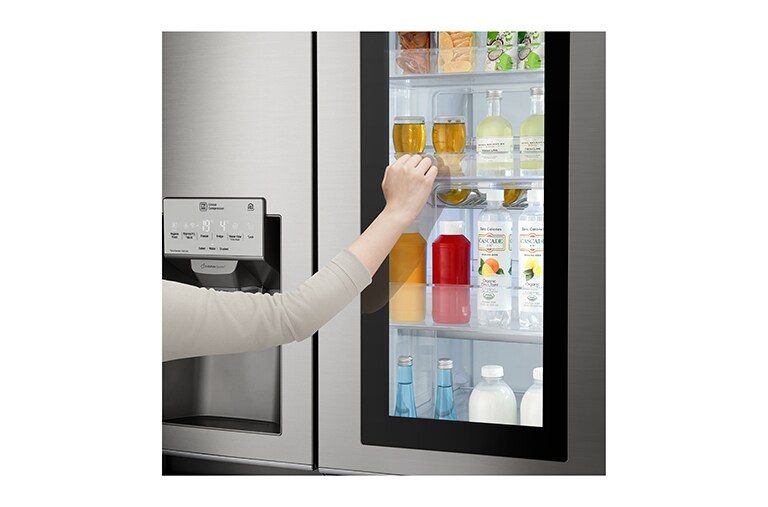 LG Kulkas Side by Side 668L gross / 624L nett InstaView Door-in-Door™ dengan Inverter Linear Compressor dan Wadah Pembuat Es Ramping, ThinQ™ dengan WiFi - Noble Steel, GC-X247CKAV