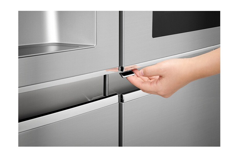 LG Kulkas Side by Side 668L gross / 624L nett InstaView Door-in-Door™ dengan Inverter Linear Compressor dan Wadah Pembuat Es Ramping, ThinQ™ dengan WiFi - Noble Steel, GC-X247CKAV