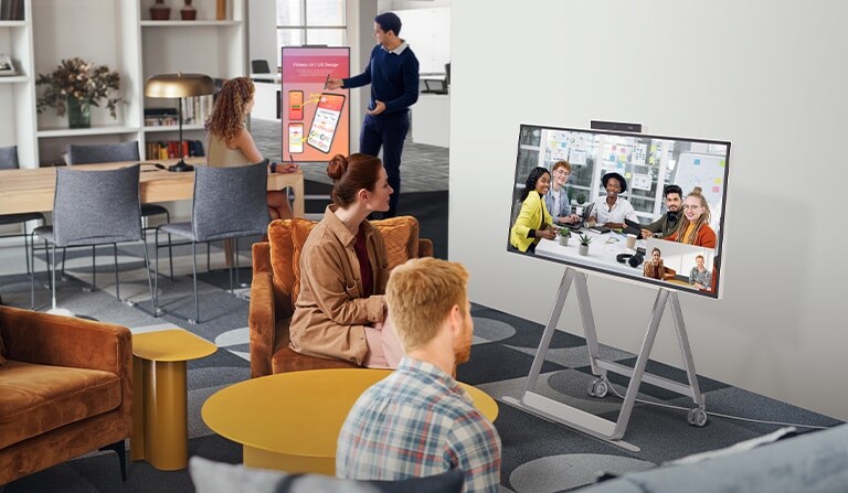 LG 43HT3WJ all-in-one display for collaboration