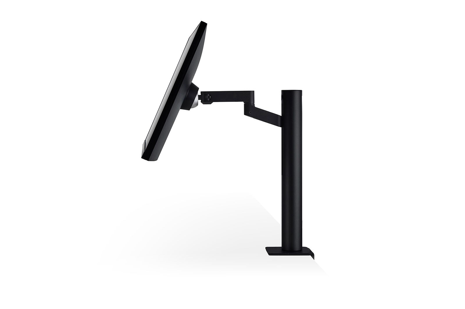 LG 27 (68.58cm) QHD Ergo IPS Monitor with USB Type-C™, 27QN880-B