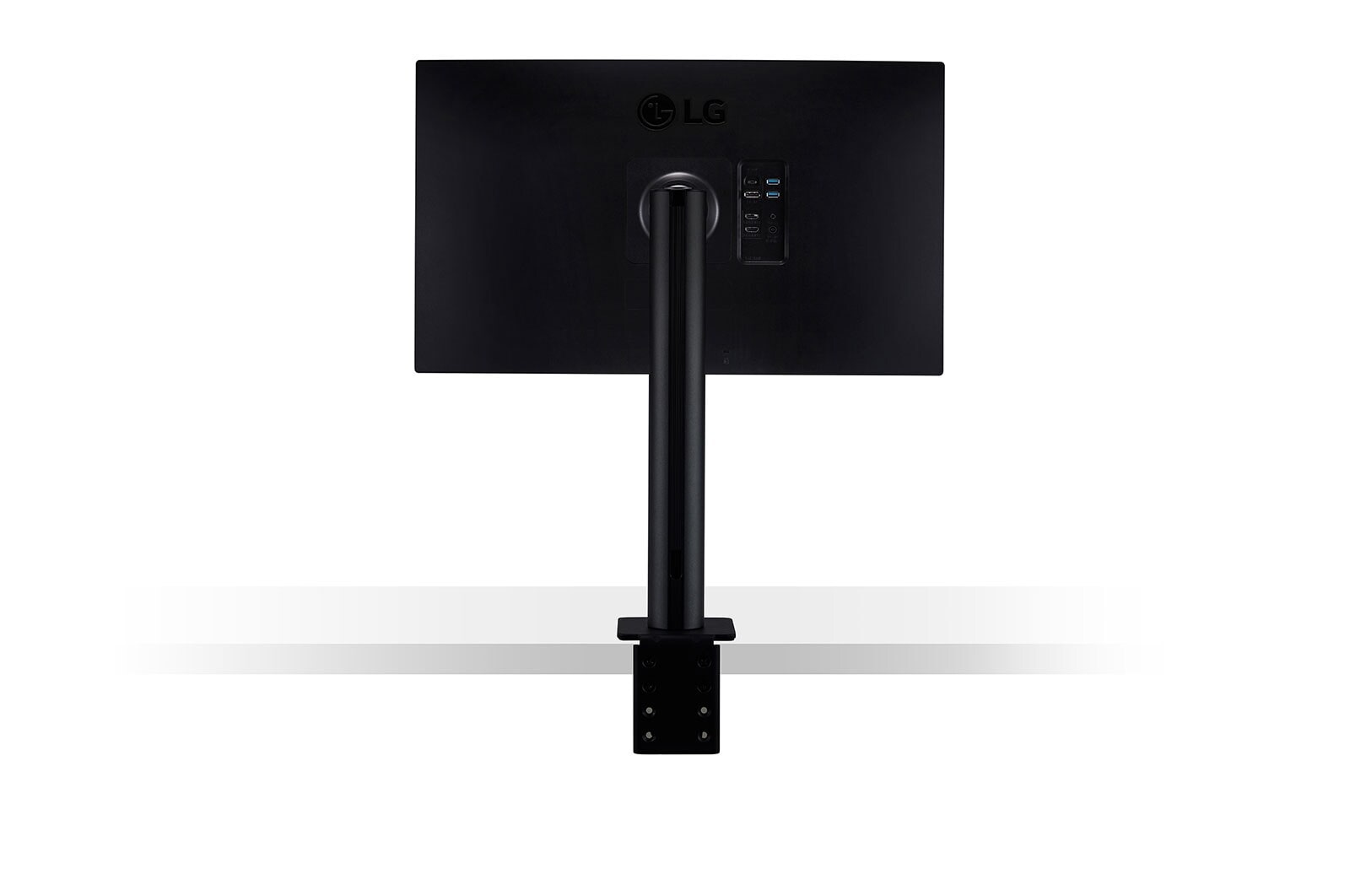 LG 27 (68.58cm) QHD Ergo IPS Monitor with USB Type-C™, 27QN880-B