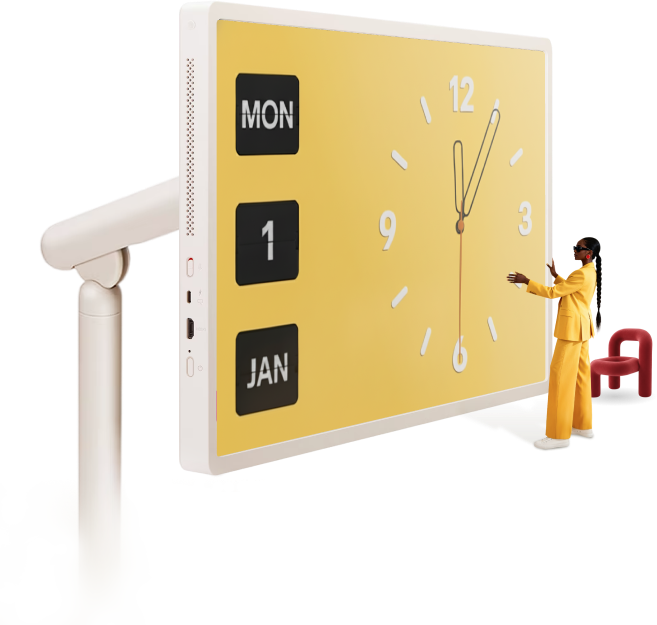 Persona che utilizza LG StanbyME 2 in modalità orologio.