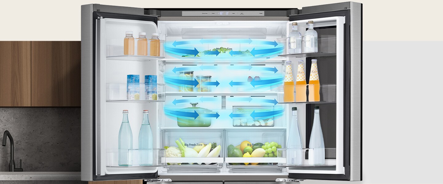 Frigorifero LG con porta aperta mostra ripiani pieni di bevande, frutta e verdura, con frecce di flusso d'aria blu.