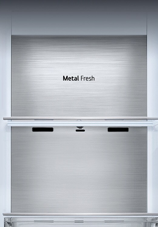 Dettaglio del rivestimento Metal Fresh interno al frigo