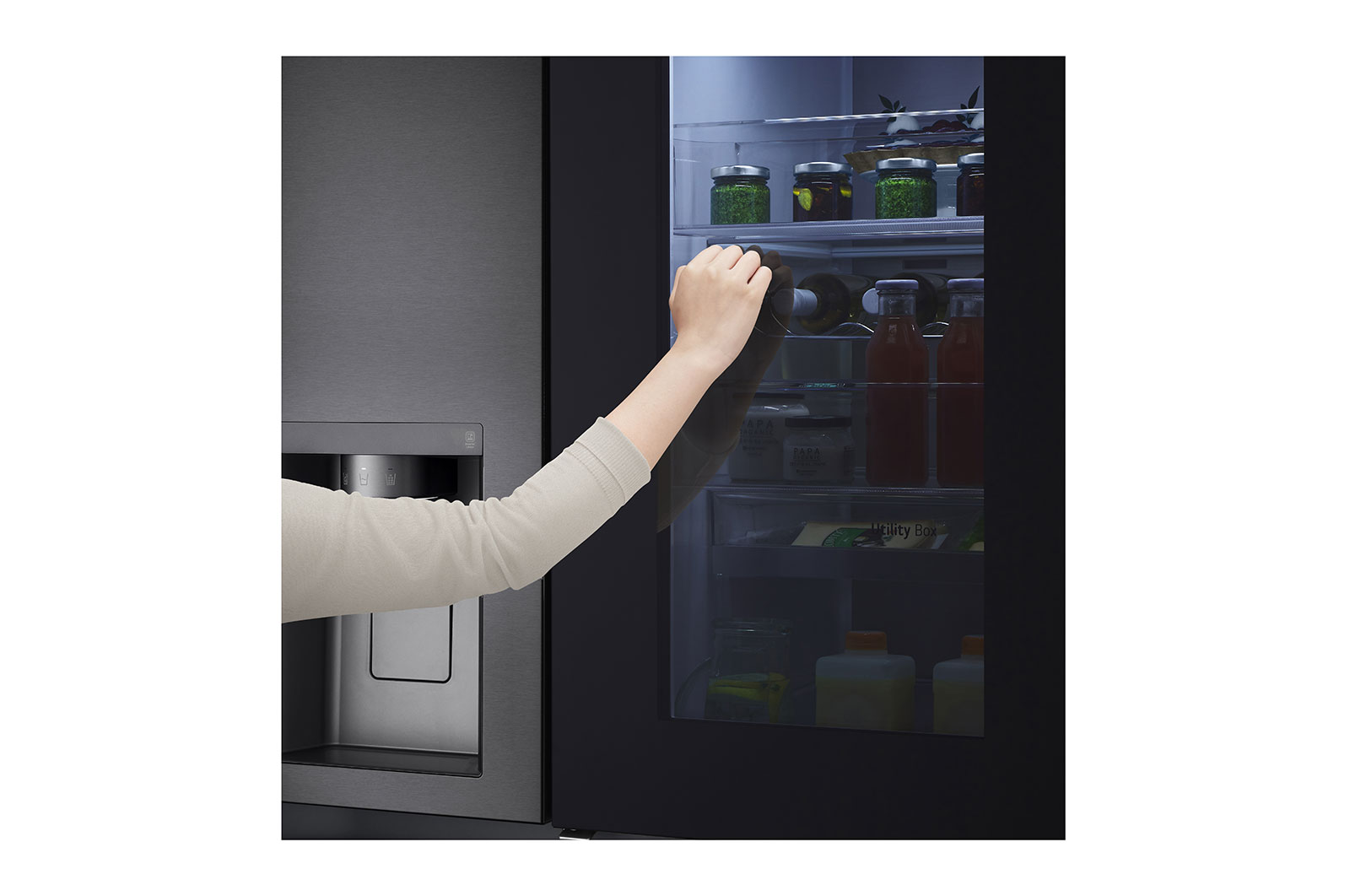 LG Frigorifero Side-by-Side InstaView Door-in-Door | Classe E, 635L | Wi-Fi, Dispenser senza allaccio, UVnano, No frost | Nero, GSXV91MCAE