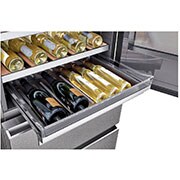 LG SIGNATURE Cantinetta vino InstaView | Classe E, 422L | Wi-Fi, Optimal Preservation Technology™, No frost | Inox satinato, LSR200W