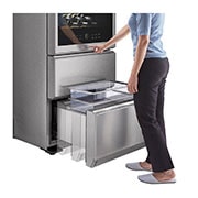 LG SIGNATURE Cantinetta vino InstaView | Classe E, 422L | Wi-Fi, Optimal Preservation Technology™, No frost | Inox satinato, LSR200W
