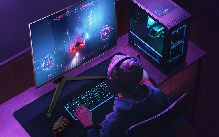 OLED QHD @240Hz da HDMI 2.1.