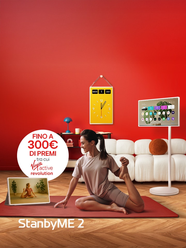 StanbyME in un salone con una donna che fa yoga