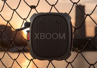 LG XBOOM Go XG2Tがライフスタイルにどう組み込めるかを示したイメージ。