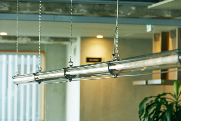 デスクやチェア、照明など、至る所までデザインが行き届いています。